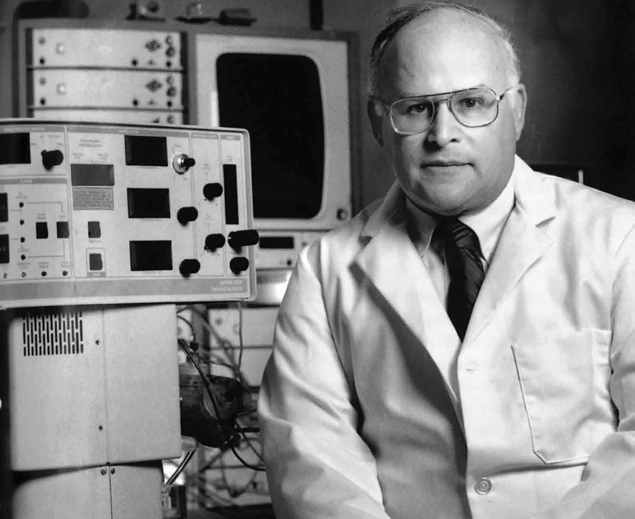 Dr. Robert A. deLemos with the high-frequency oscillatory ventilator in 1988. Dr. deLemos joined the Institute in 1985 and led the Department of Physiology and Medicine for several years. A neonatologist and retired Air Force colonel, he had collaborated with the Institute on developing and testing the high-frequency oscillatory ventilator while based at Wilford Hall.
